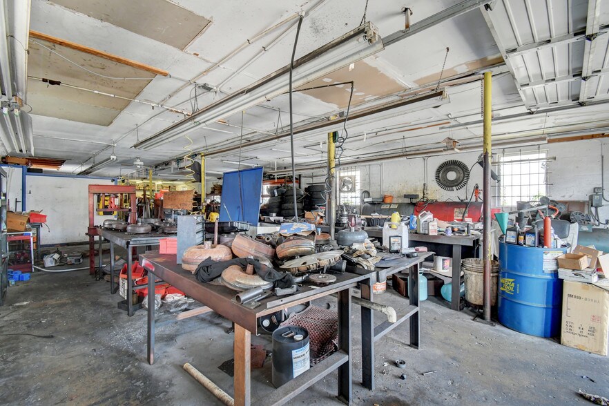 More Photos Of 502 NE 3rd St, Boynton Beach Auto Repair For Sale