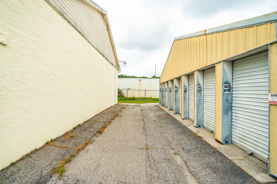More Photos Of 1719 Signal Point Rd, Charleston Self Storage For Sale