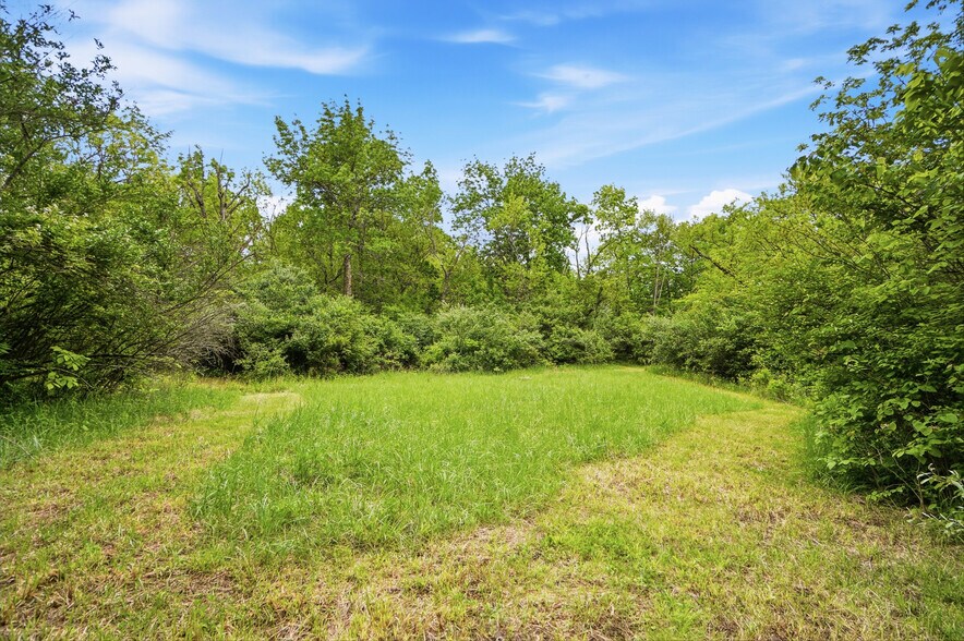 More Photos Of 2996 Millville Shandon Rd, Hamilton Specialty For Sale
