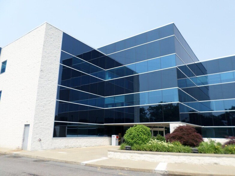 More Photos Of 670 S River St, Wilkes Barre Unknown For Lease