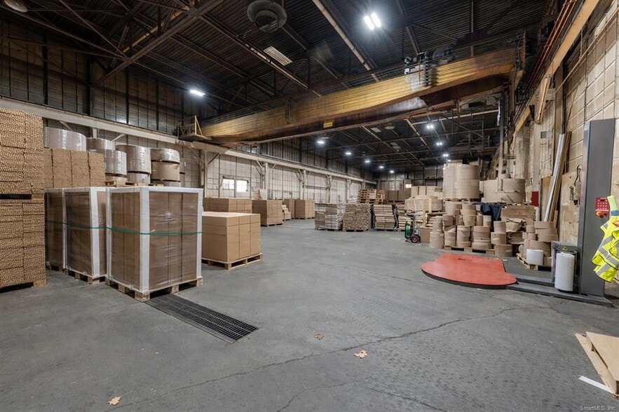 More Photos Of 30 Harris St, Putnam Warehouse For Sale