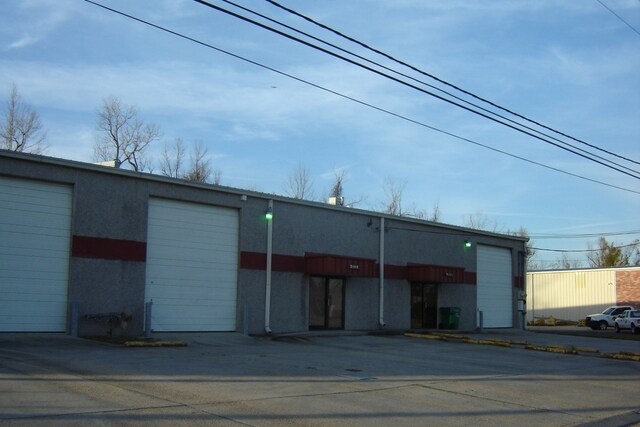 Primary Photo Of 3101-3107 La Place Ln, Laplace Distribution For Lease
