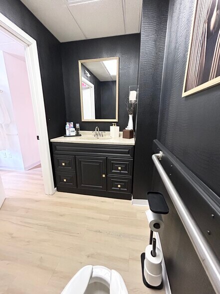 More Photos Of 156 N Franklin St, Mondovi Healthcare For Sale
