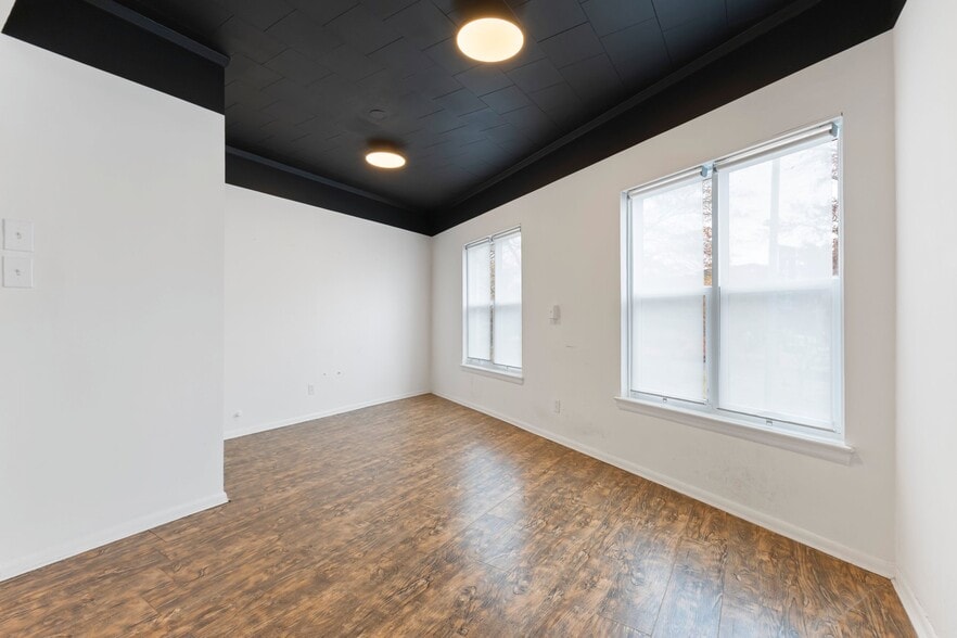 More Photos Of 1453 Pennsylvania Ave SE, Washington Storefront Retail Office For Lease