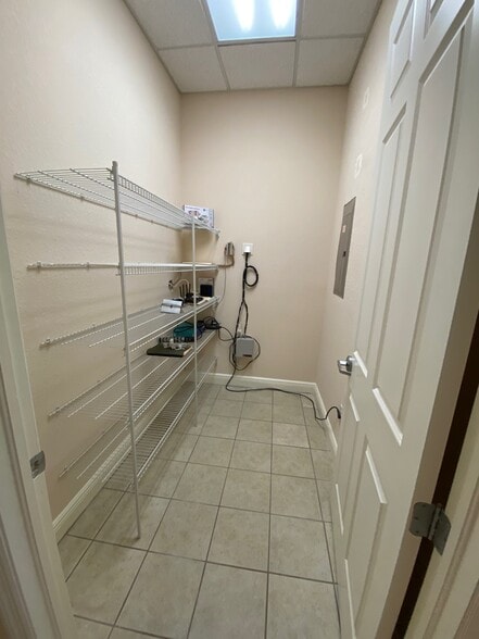 More Photos Of 5483 Lee St, Lehigh Acres Flex For Sale