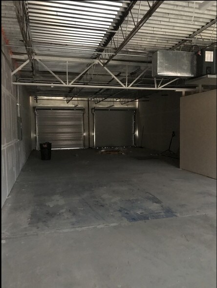 More Photos Of 4200 Gus Thomasson Rd, Mesquite Flex For Lease