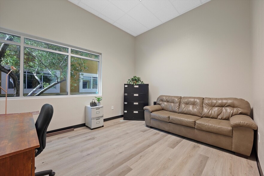 More Photos Of 4130 N Martin Luther King Blvd, North Las Vegas Office For Sale