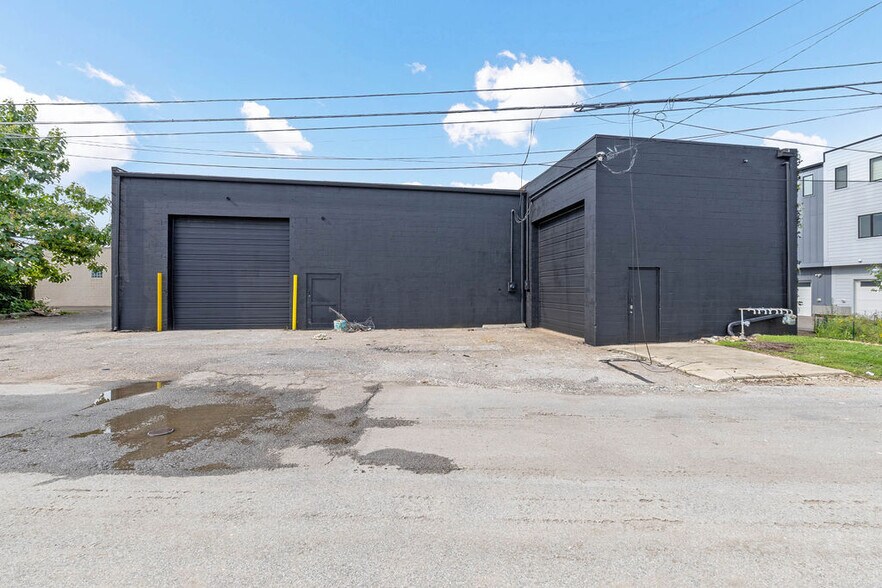 More Photos Of 185-195 E 5th Ave, Columbus Warehouse For Sale