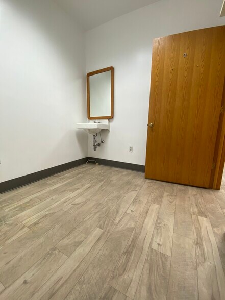 More Photos Of 1705 Lapalco Blvd, Harvey Healthcare For Lease