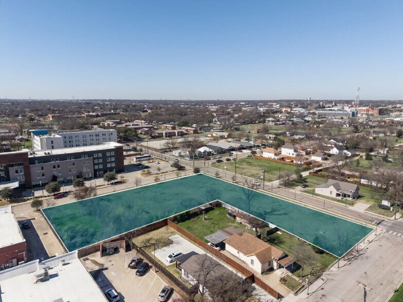 More Photos Of 918 10th st, Waco Land For Sale