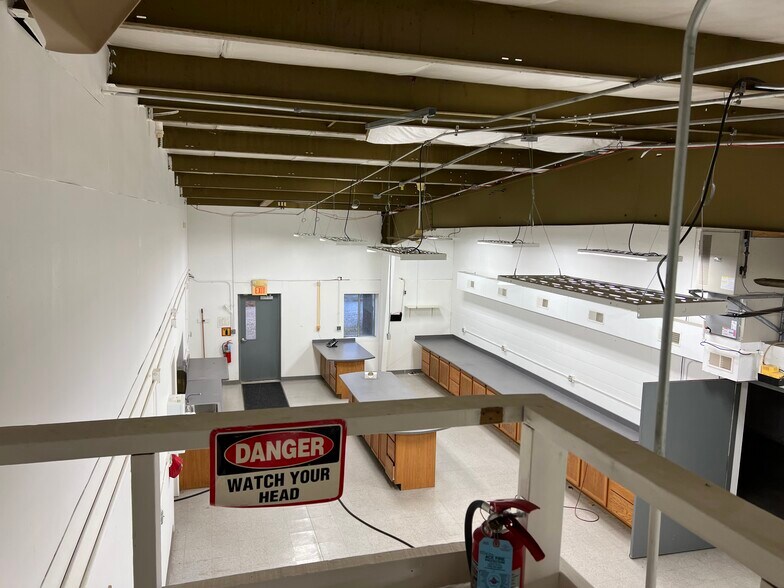 More Photos Of 205 N Michigan St, Oxford Manufacturing For Lease