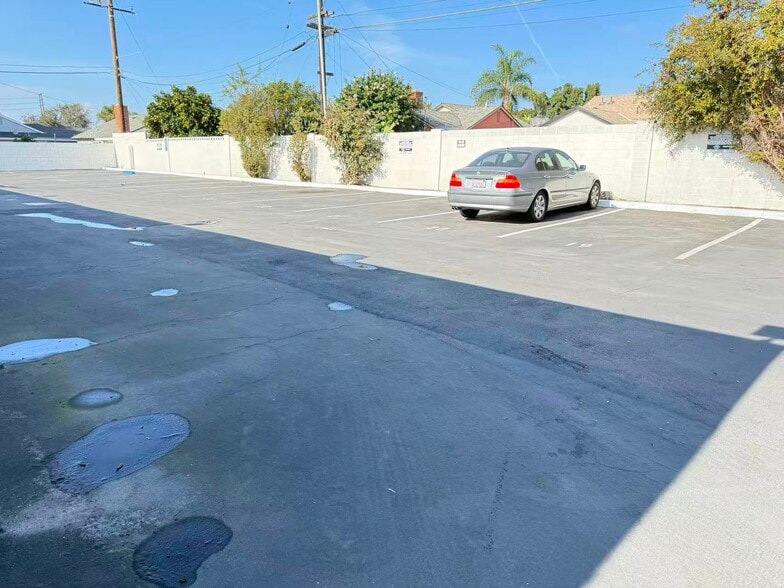 More Photos Of 8869-8879 Katella Ave, Anaheim Storefront For Lease