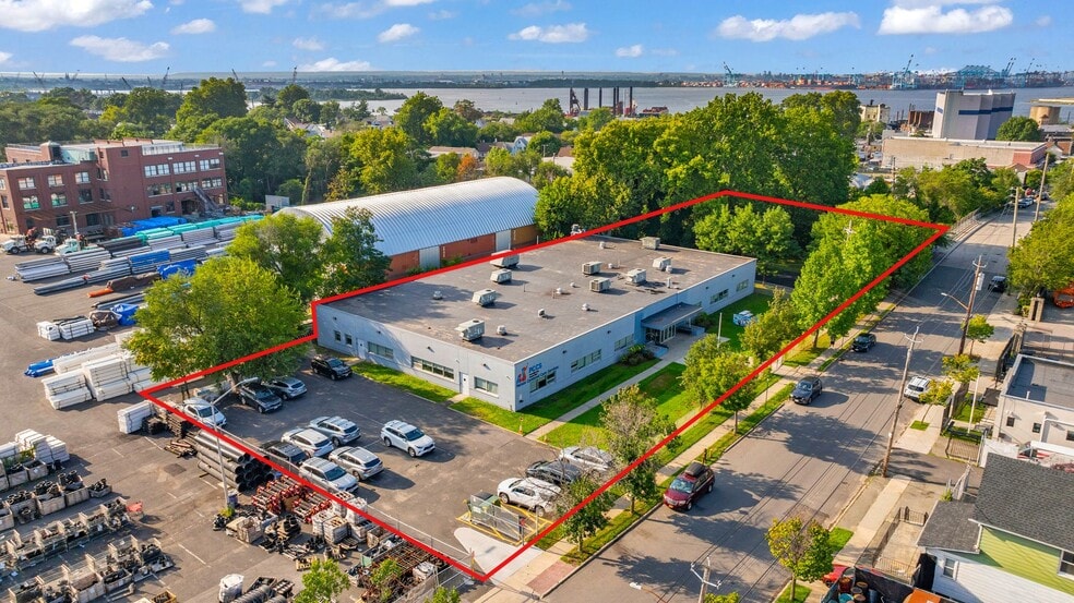 More Photos Of 150 Granite Ave, Staten Island Self Storage For Sale