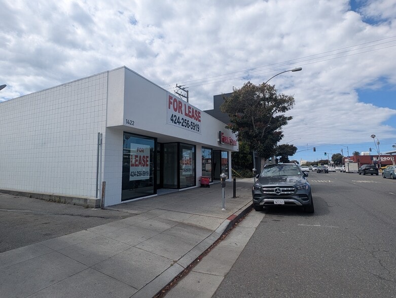 More Photos Of 1420-1422 Santa Monica Blvd, Santa Monica Freestanding For Lease