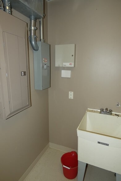 More Photos Of 1829 Maple Rd, Williamsville Medical For Lease