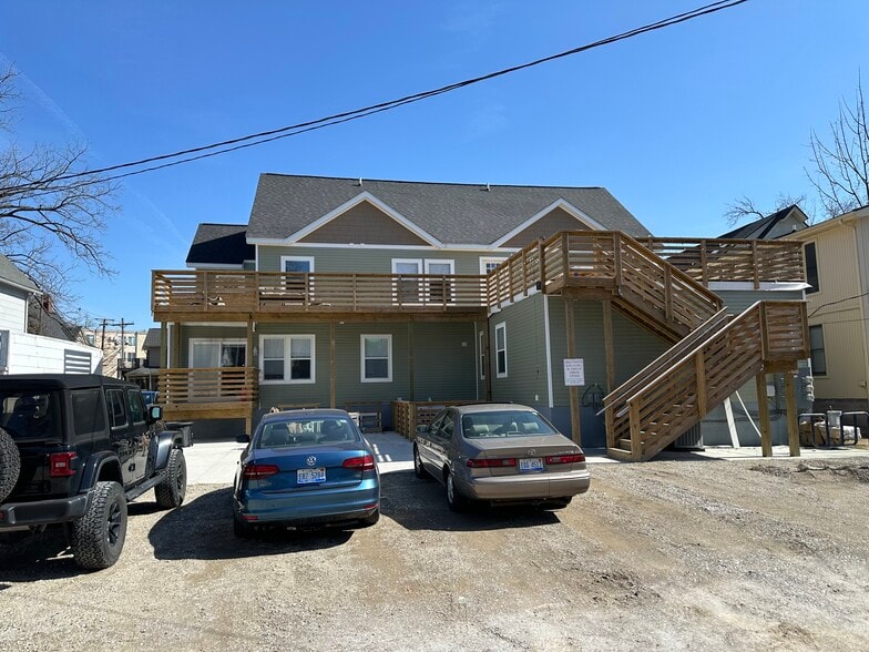 More Photos Of 912-914 Mary St, Ann Arbor Apartments For Sale