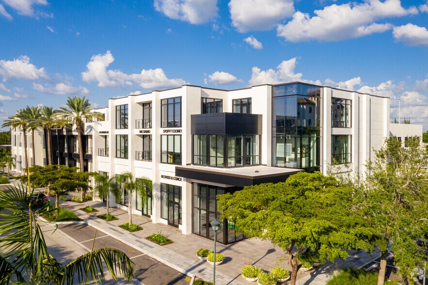 More Photos Of 111 10th St S, Naples Office For Sale