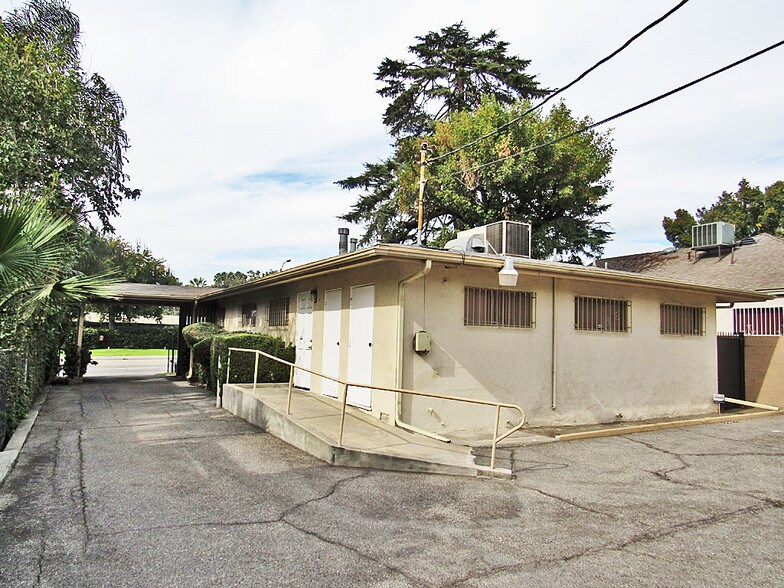 More Photos Of 1681 N Waterman, San Bernardino Medical For Sale