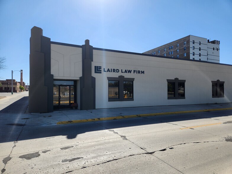 More Photos Of 305 N Federal Ave, Mason City Freestanding For Sale