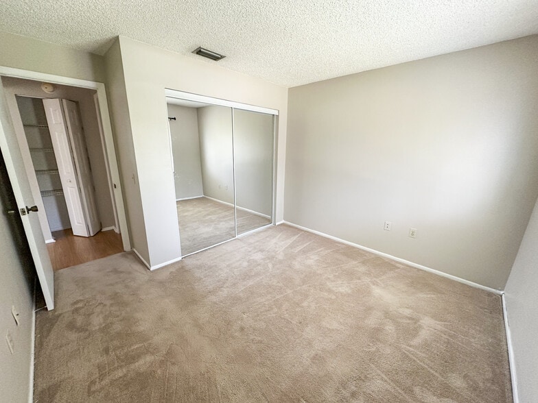 More Photos Of 101 Overlook Dr, Winter Haven Storefront Retail Residential For Sale