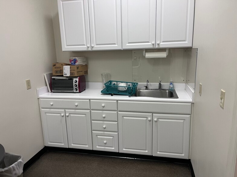 More Photos Of 1257 Sweeten Creek Rd, Asheville Office For Lease