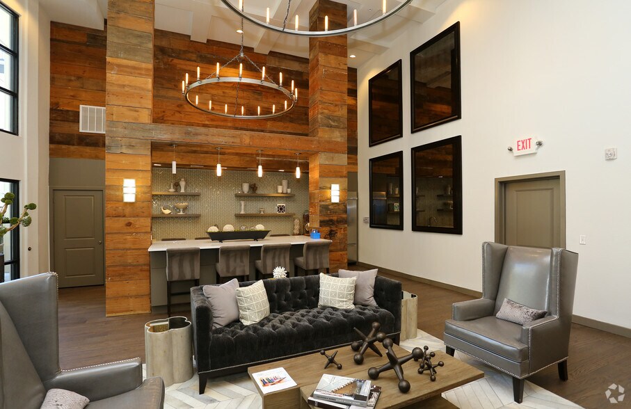 More Photos Of 403 E Koenig Ln, Austin Apartments For Lease