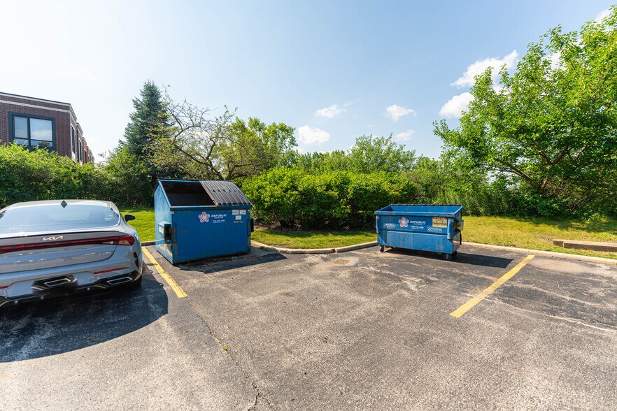 More Photos Of 290 Springfield Dr, Bloomingdale Medical For Lease