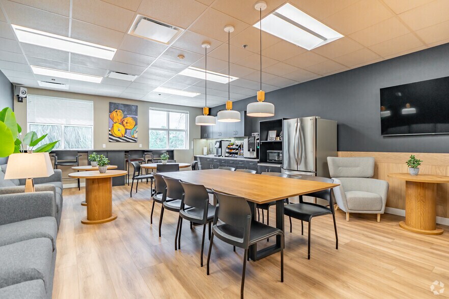 More Photos Of 5225 Tech Data Dr, Clearwater Coworking Space