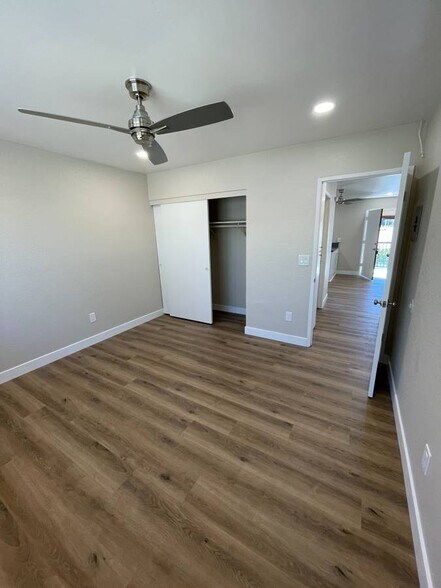 More Photos Of 836 Sinkler Way, Vista Apartments For Sale