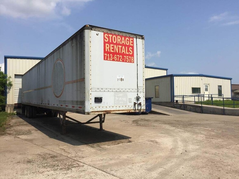 More Photos Of 2624 Wilson Rd, Humble Warehouse For Lease