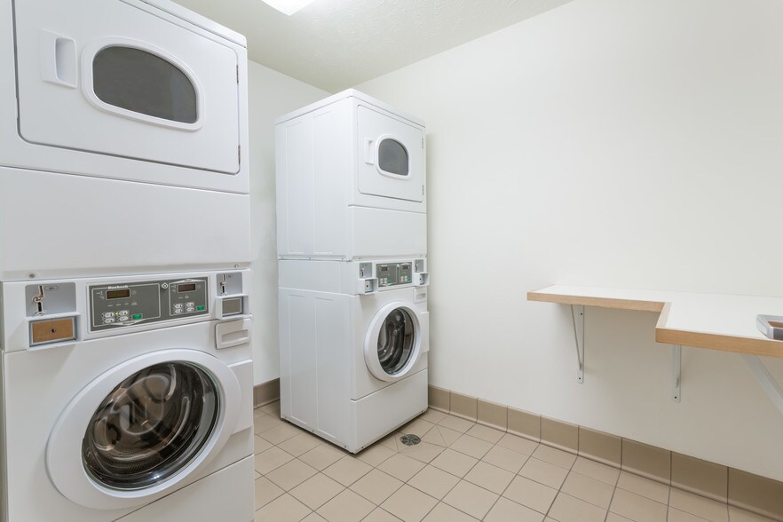 More Photos Of 305 Highway 183, Alma Hotel For Sale