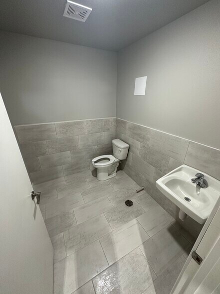 More Photos Of 3800 98th Ave S, Horace Specialty For Sale