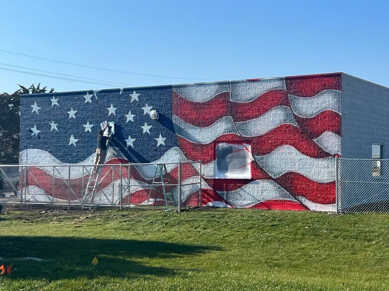 Primary Photo Of 1280-1330 Powis Rd, West Chicago Truck Terminal For Sale
