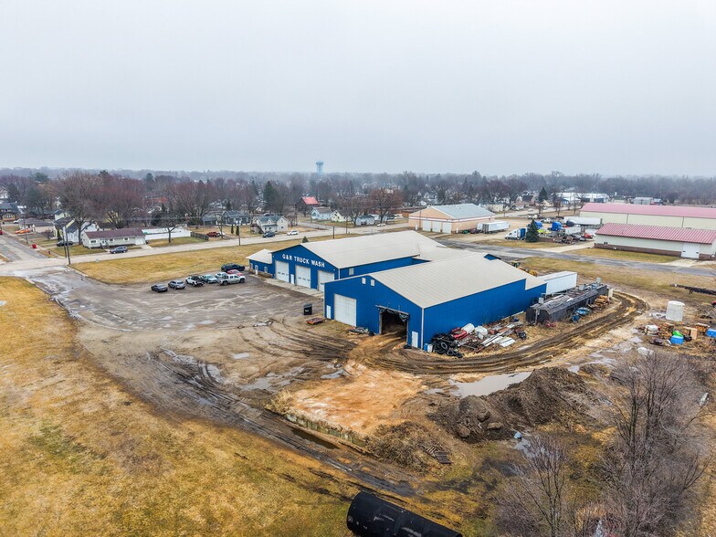 More Photos Of 501 11th St NE, Austin Carwash For Sale