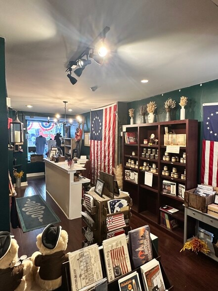 More Photos Of 234 Arch St, Philadelphia Storefront Retail Residential For Lease