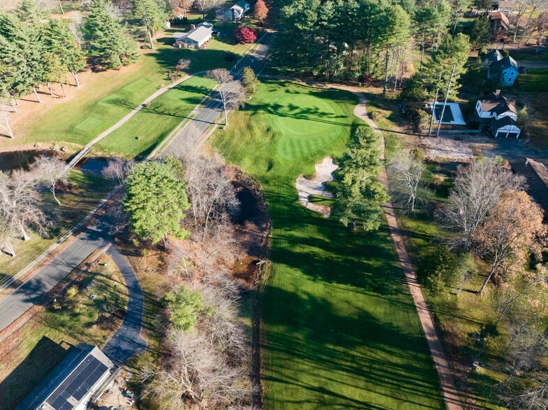 More Photos Of 228 Pattonwood Dr, Southington Multifamily For Sale