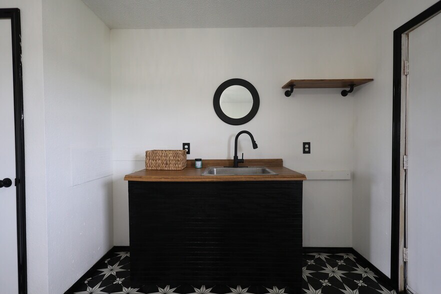 More Photos Of 25377 Welling rd, Welling Apartments For Sale
