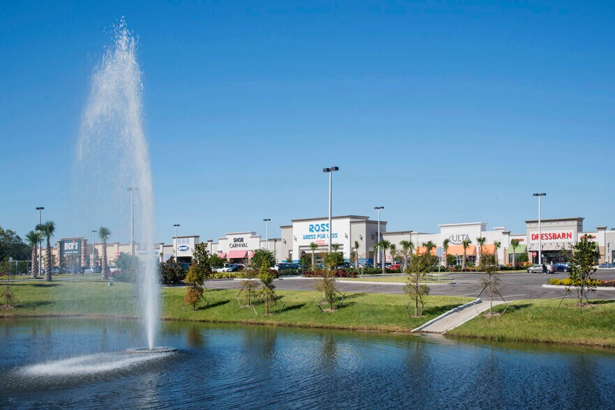 Primary Photo Of 919 Lakeland Park Center Dr, Lakeland Unknown For Lease