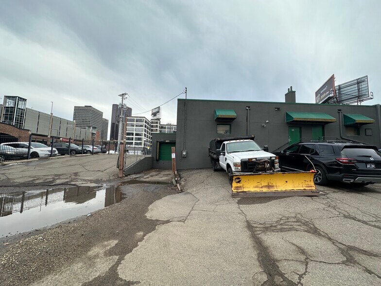 More Photos Of 170 E 10th St E, Saint Paul Freestanding For Lease