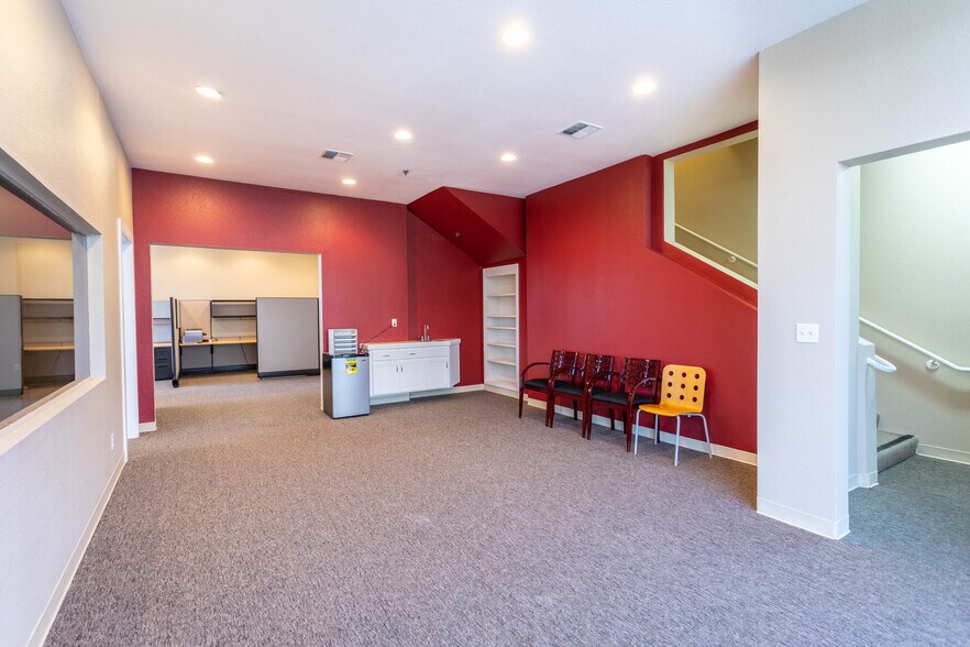 More Photos Of 4750-4794 Duckhorn Dr, Sacramento Research And Development For Lease