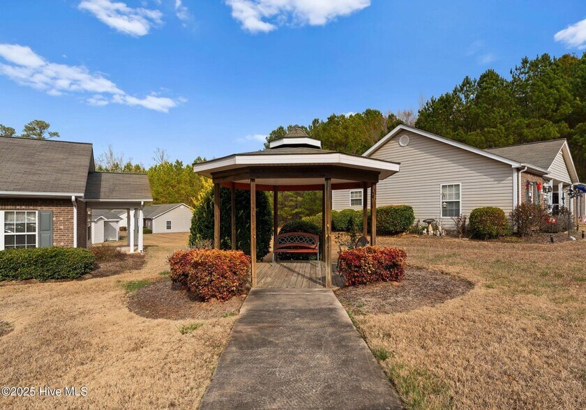 More Photos Of 202 Laurel Ave, Wadesboro Apartments For Sale