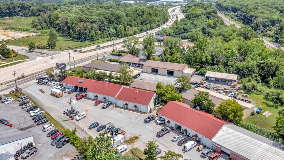 More Photos Of 2213 Ogletown Rd, Newark Warehouse For Lease
