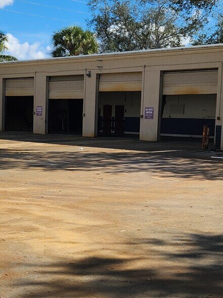 More Photos Of 25400 Old US Highway 41, Bonita Springs Light Manufacturing For Sale