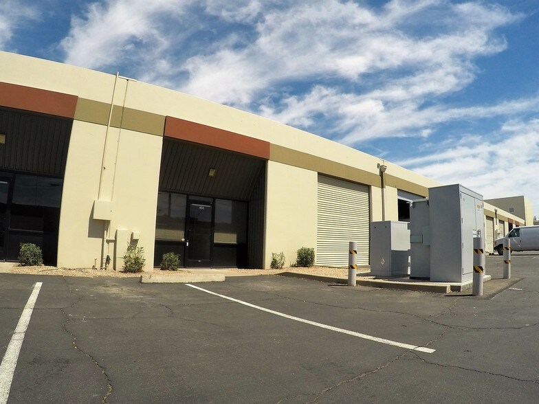 More Photos Of 2141 S Industrial Park Ave, Tempe Warehouse For Lease