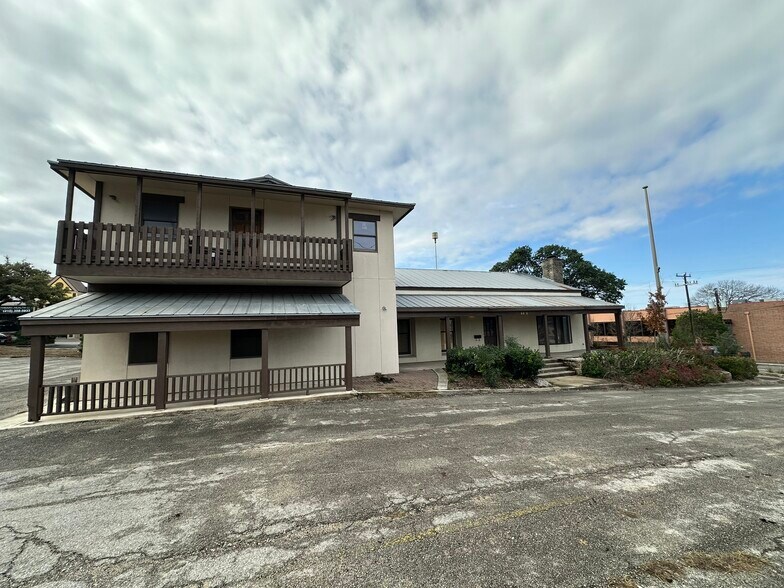 Primary Photo Of 6436 Bandera Rd, San Antonio Medical For Lease