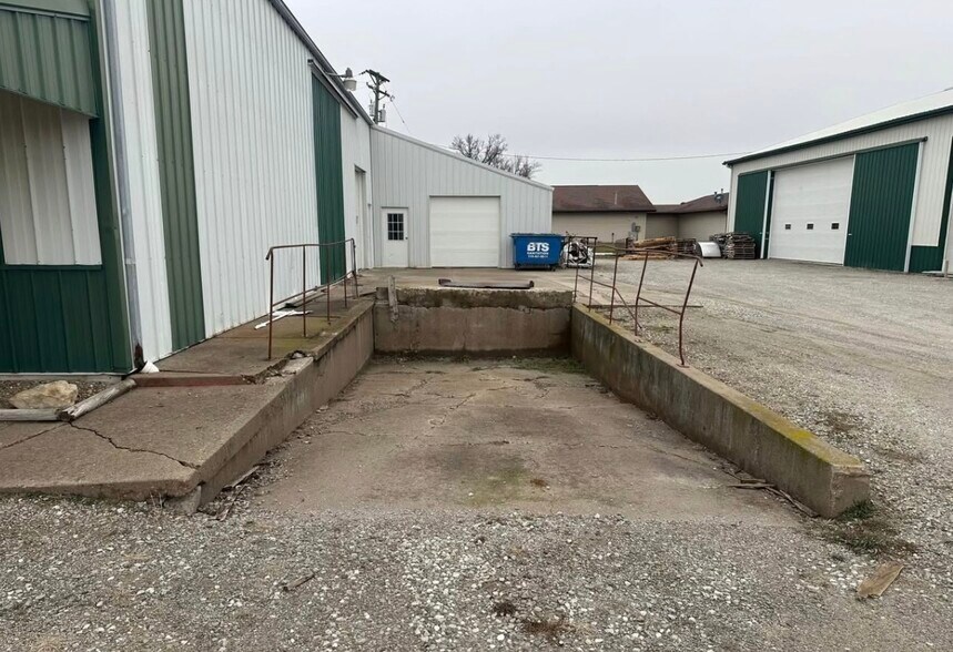 More Photos Of 2490 Highway 92, Washington Flex For Lease
