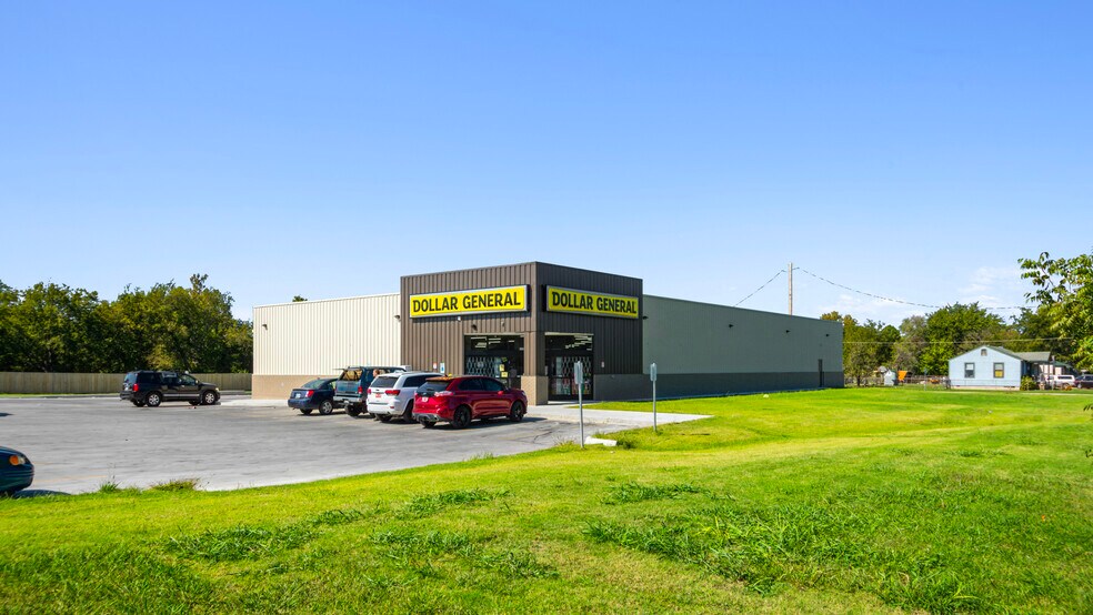 More Photos Of 5602 N Lewis Ave, Tulsa Freestanding For Sale