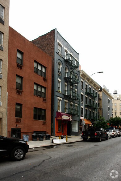 Primary Photo Of 205 W 20th St, New York Apartments For Lease
