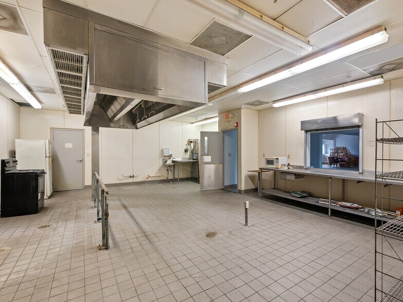 More Photos Of 1299 E Oakland Park Blvd, Oakland Park Office For Sale