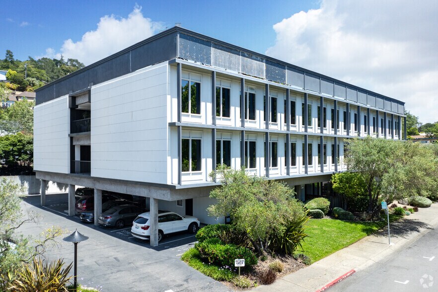 More Photos Of 599 Sir Francis Drake Blvd, Greenbrae Medical For Lease